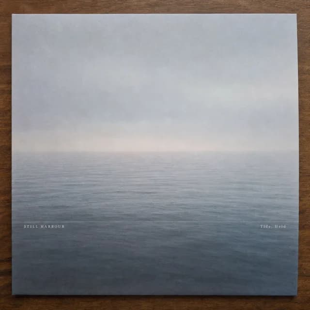 Flut, gehalten von Still Harbour — Album-Cover
